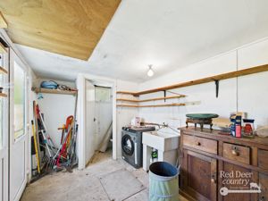 Utility/Workshop- click for photo gallery